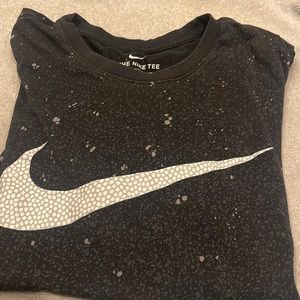 Nike T Shirt